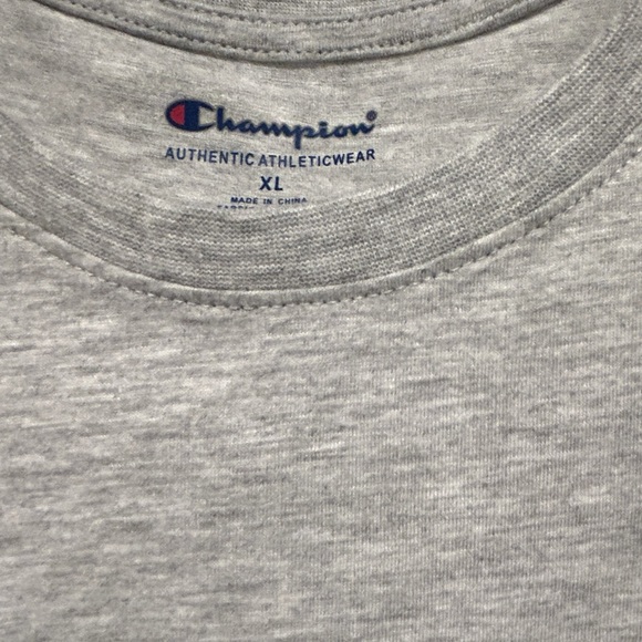 Champion Gray shirt with Champion logo - Picture 8 of 8